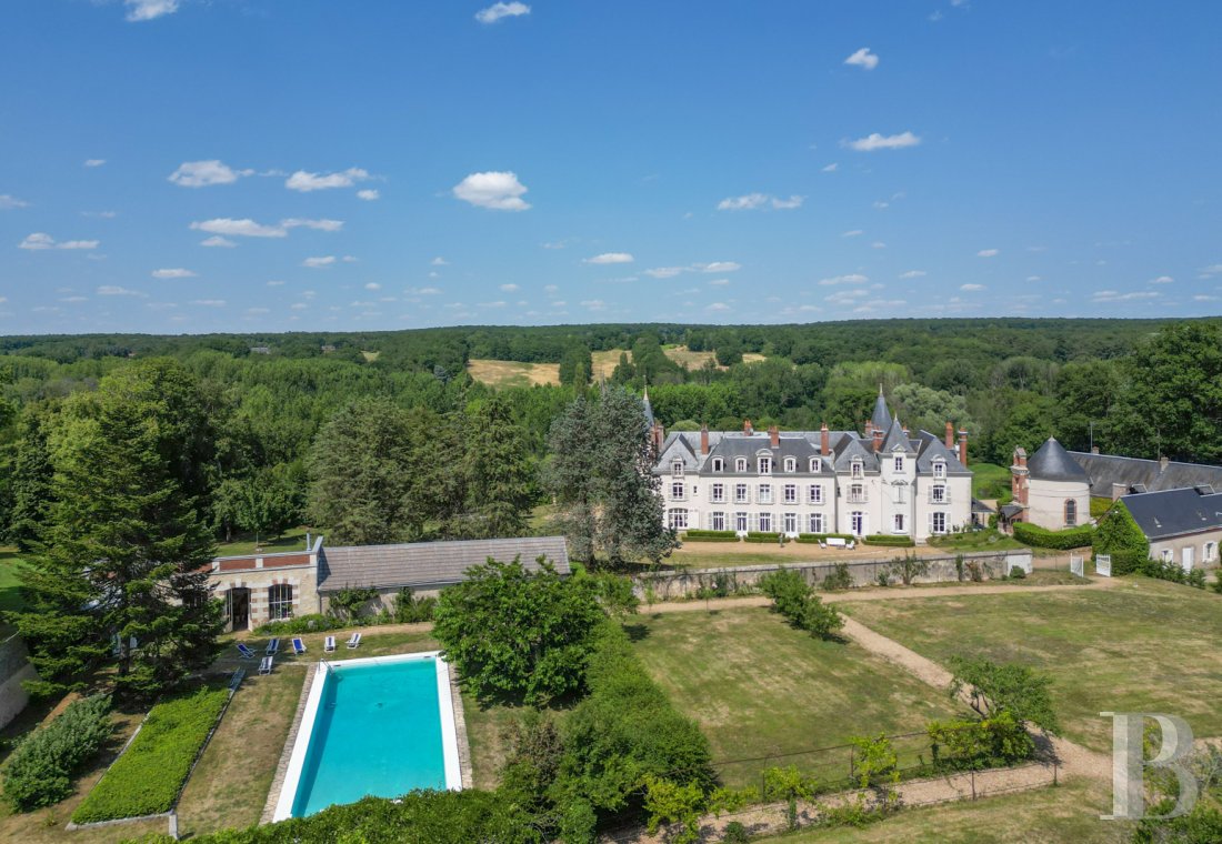 A 19th-century château by the Cisse river, south-west of Blois in the Loir-et-Cher region - photo  n°44